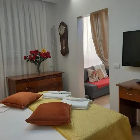 Bani's Cozy Lovely Appartamento