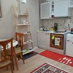 Lägenhet Bani's Cozy Lovely