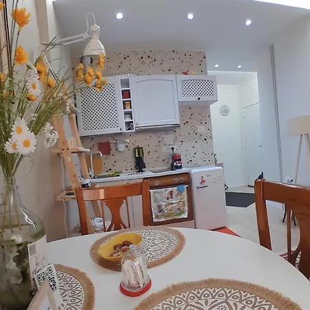 Bani's Cozy Lovely 地拉那